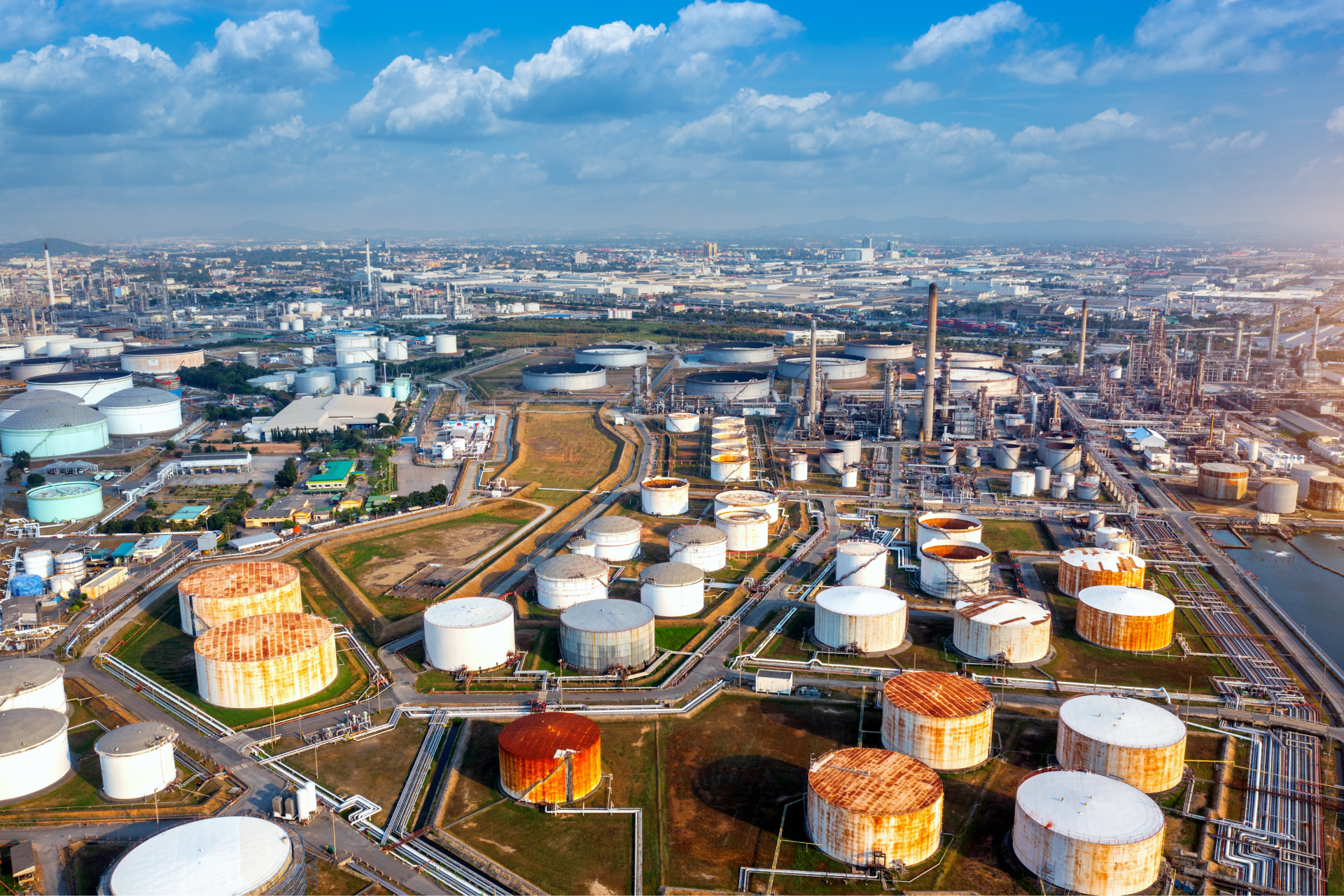 From Exploration to Production: A Step-by-Step Guide to Oil and Gas Operations